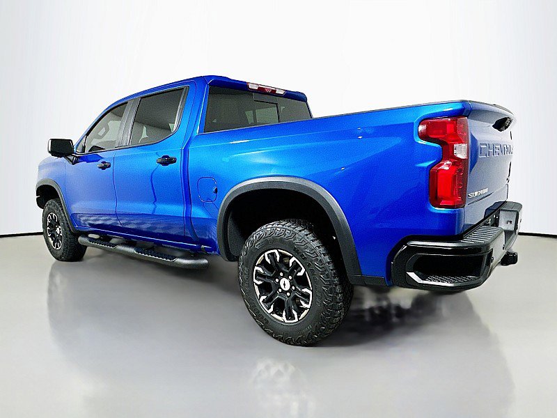 Used 2023 Chevrolet Silverado 1500 ZR2 w/ Technology Package AWD/4WD image 5