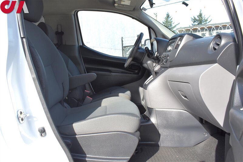 Used 2017 Chevrolet City Express LS w/ Appearance Package FWD image 32