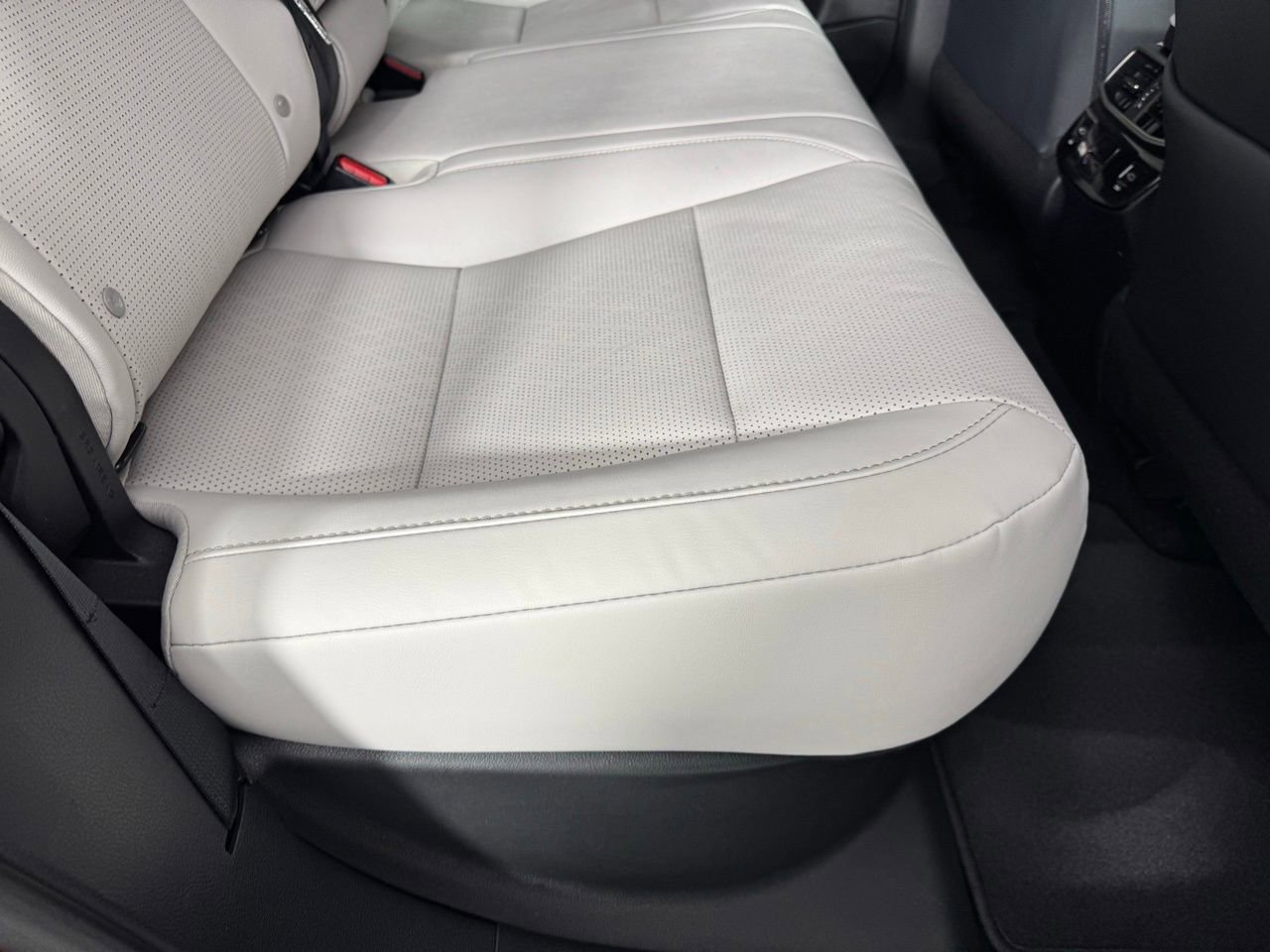 Used 2024 Lexus RX 350 AWD image 29