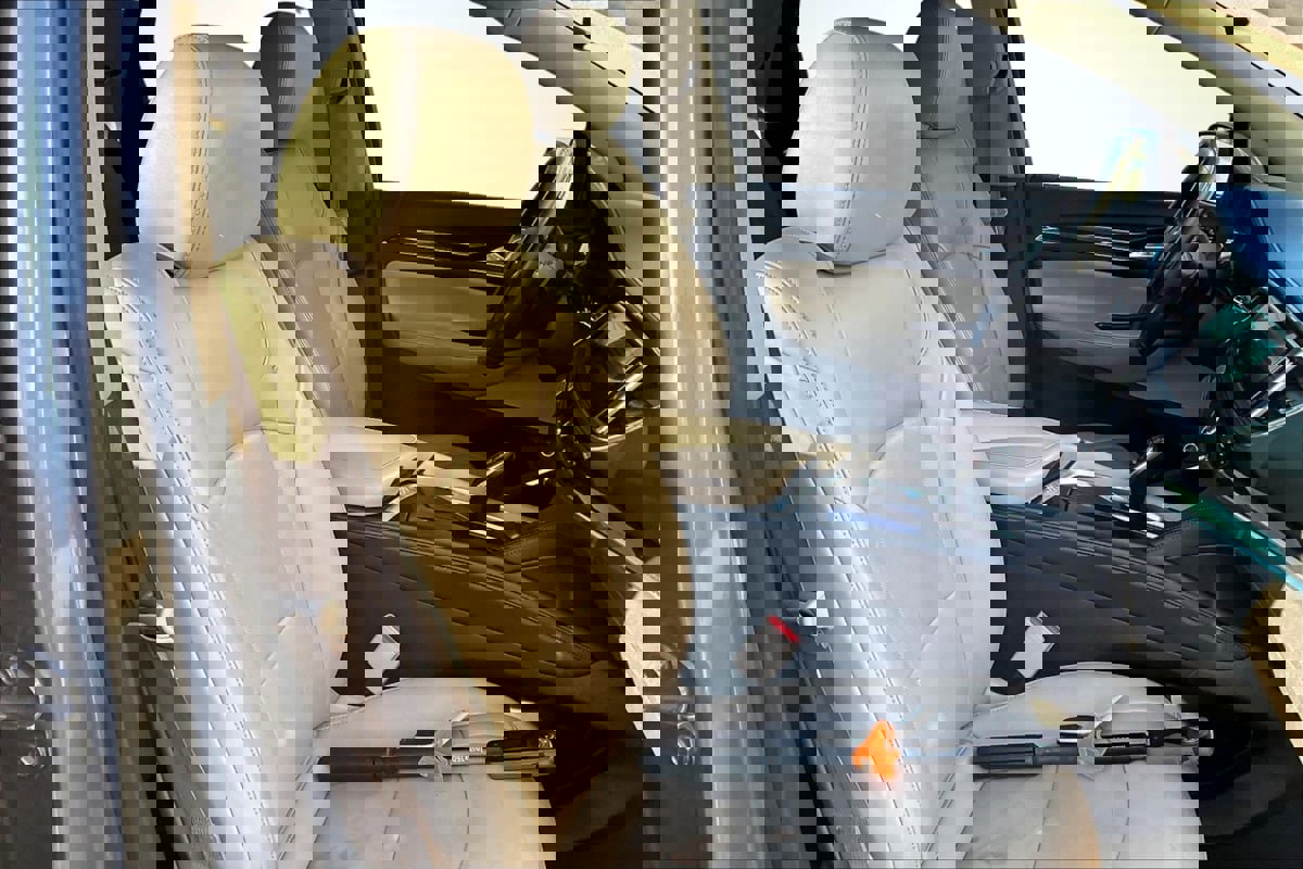 Used 2019 Buick Enclave Essence image 7