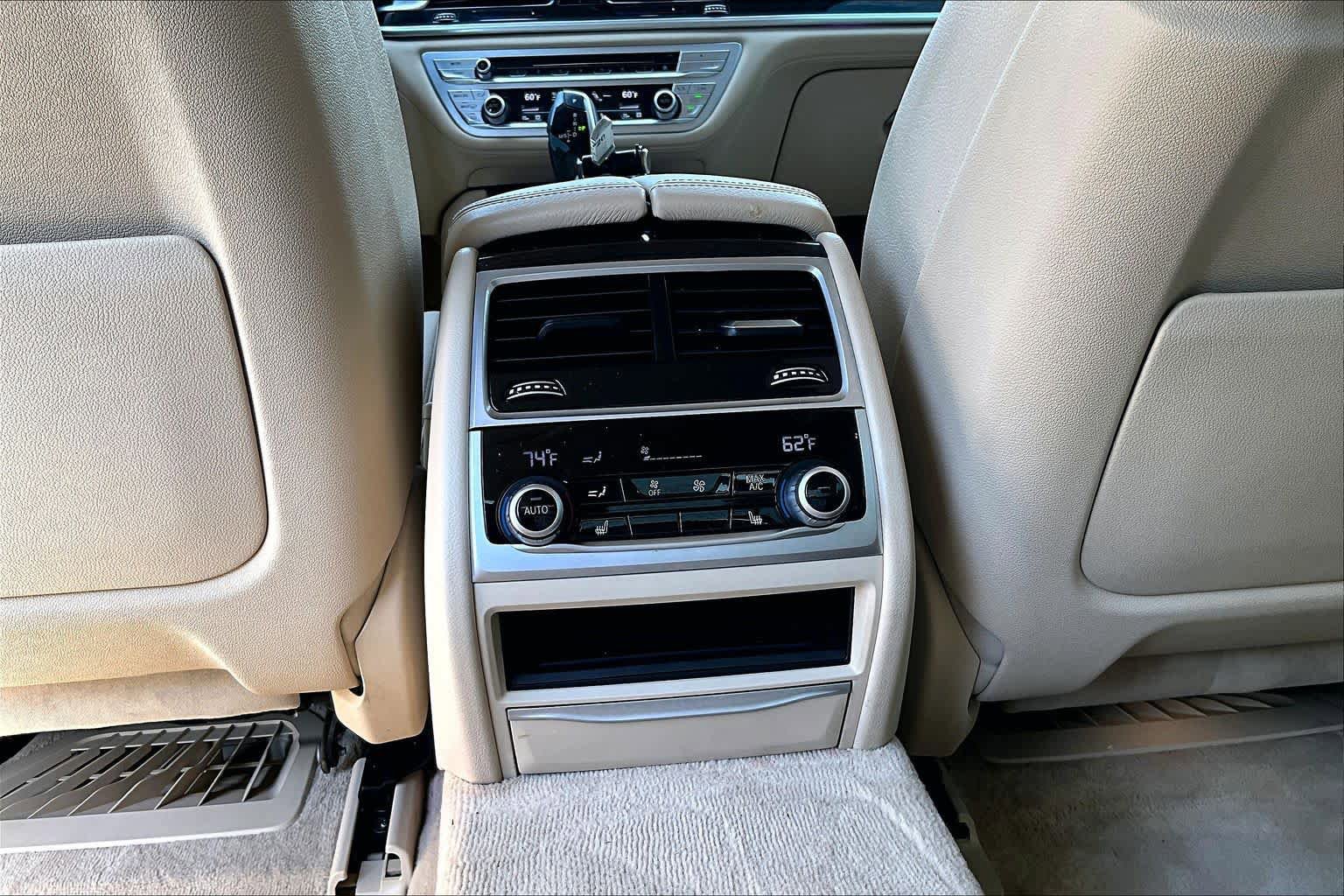 Used 2020 BMW 740i w/ Cold Weather Package RWD image 37