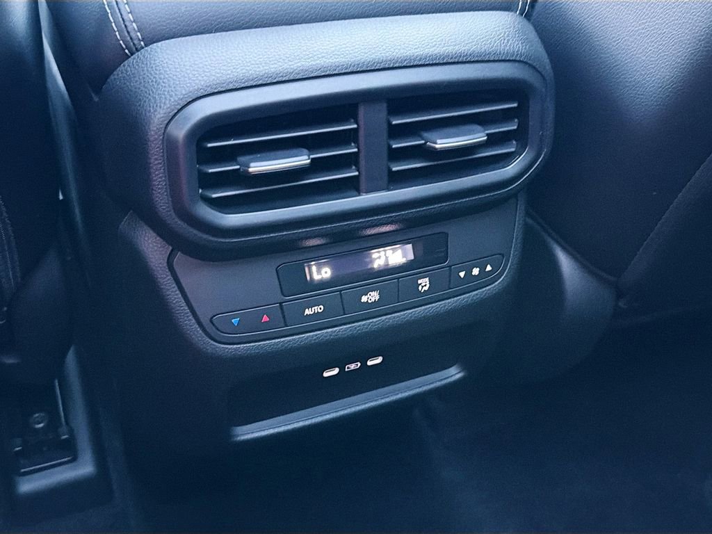 Used 2025 Honda Pilot Touring image 27