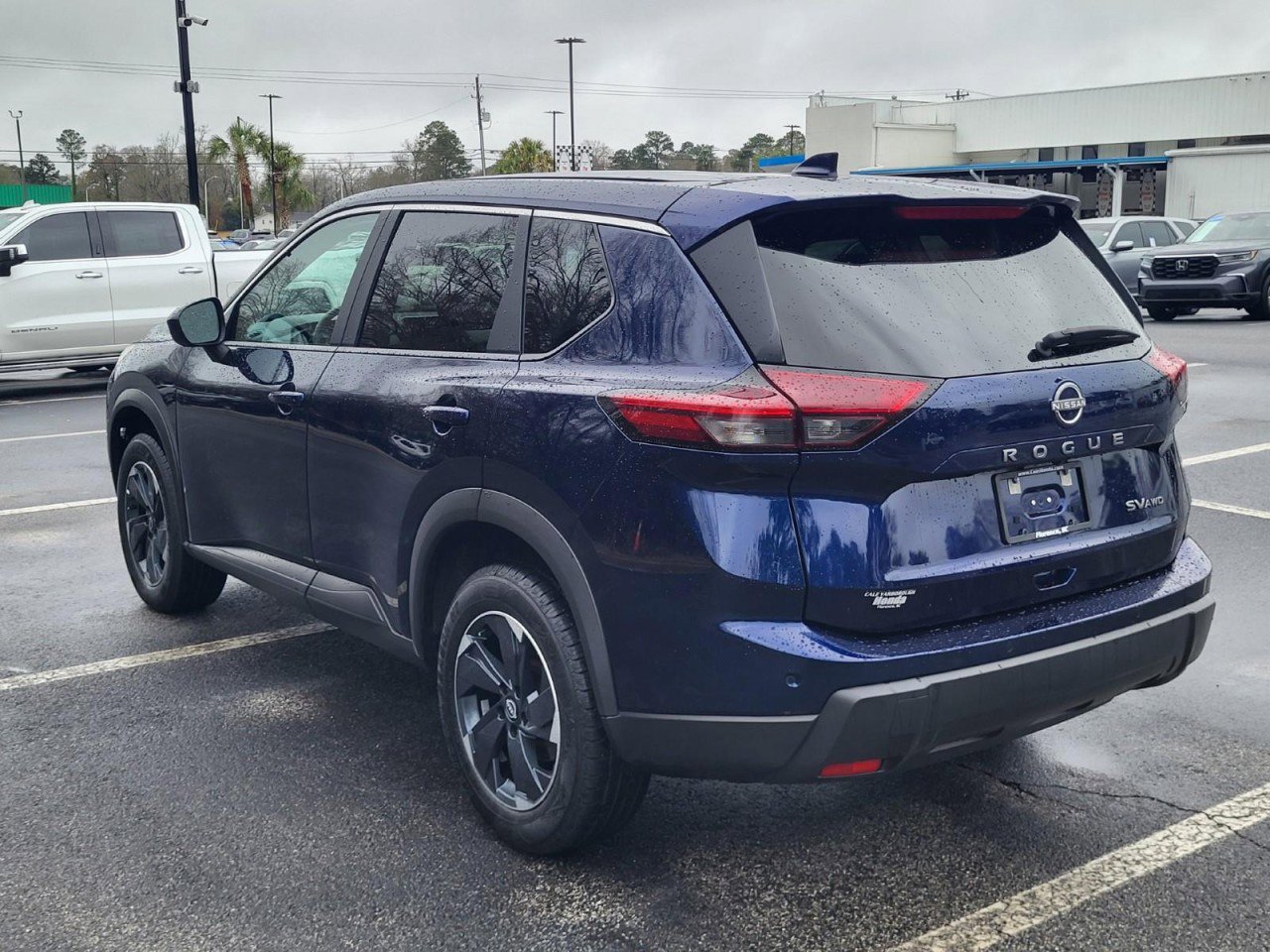 Used 2024 Nissan Rogue SV image 6