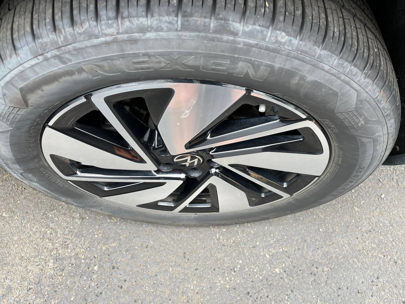 Used 2026 Volkswagen Atlas SE FWD image 33