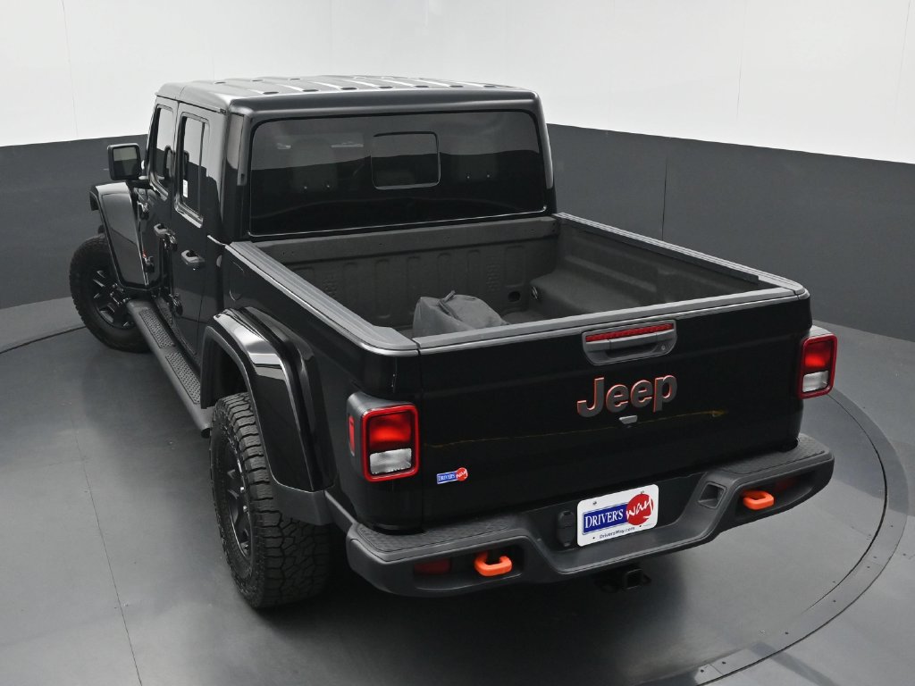 Used 2023 Jeep Gladiator Mojave w/ Trailer Tow Package AWD/4WD image 33