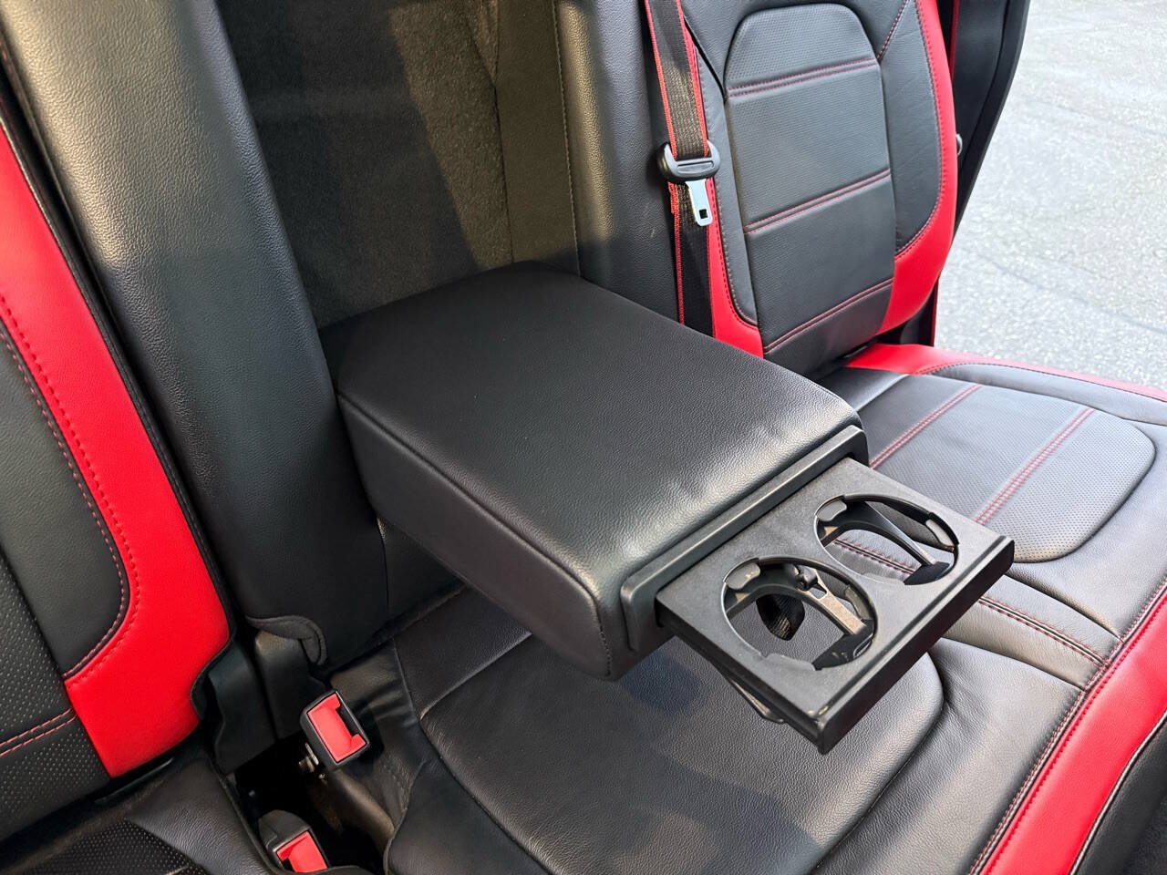 Used 2018 Ford F150 Lariat w/ Equipment Group 502A Luxury AWD/4WD image 35