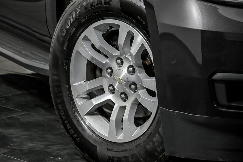 Used 2018 Chevrolet Tahoe LT AWD/4WD image 3