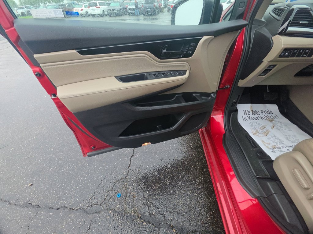 Certified 2023 Honda Odyssey Touring image 12