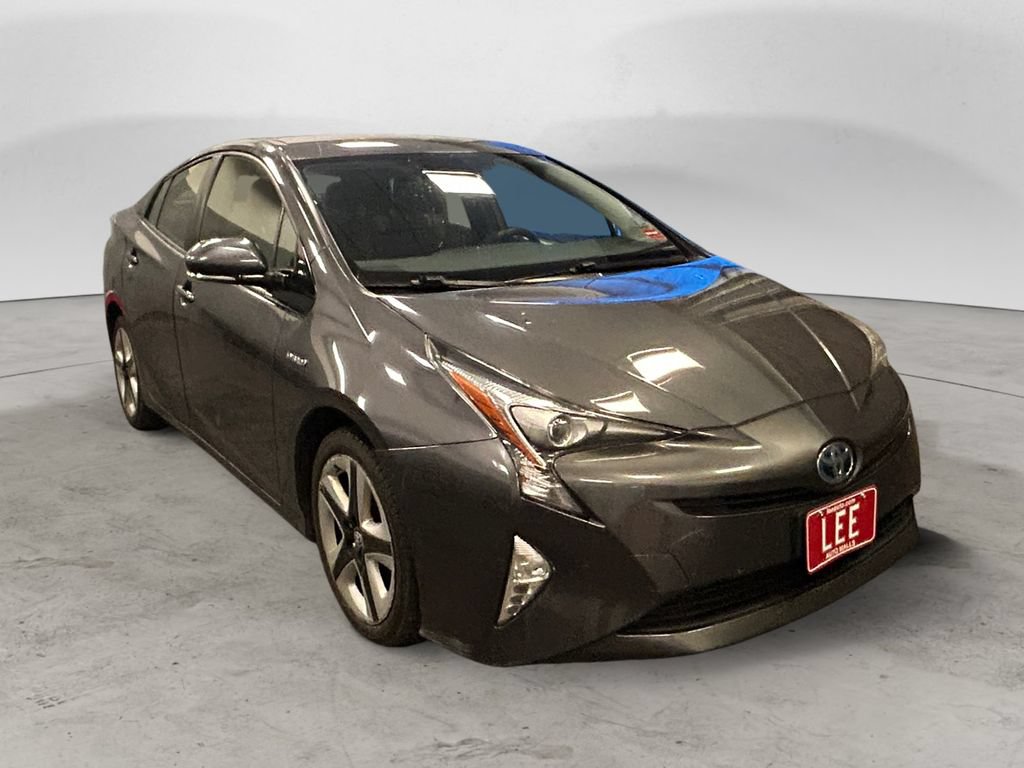 Used 2017 Toyota Prius Three Touring FWD image 7