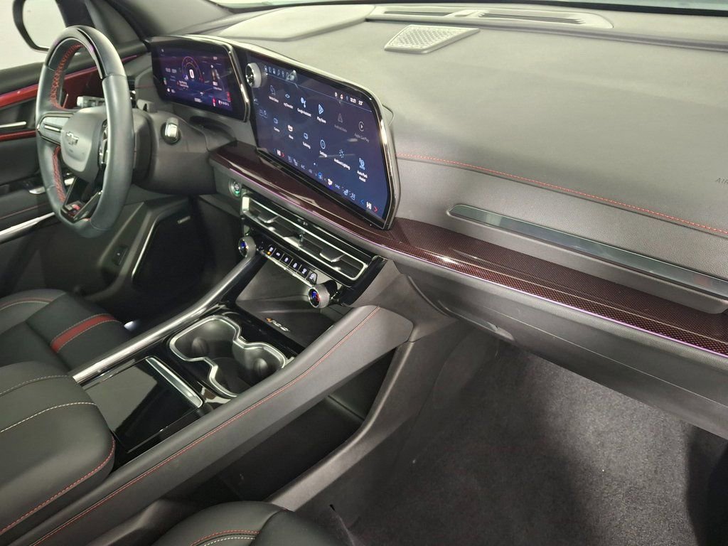 Used 2024 Chevrolet Traverse RS w/ LPO, Floor Liner Package image 37