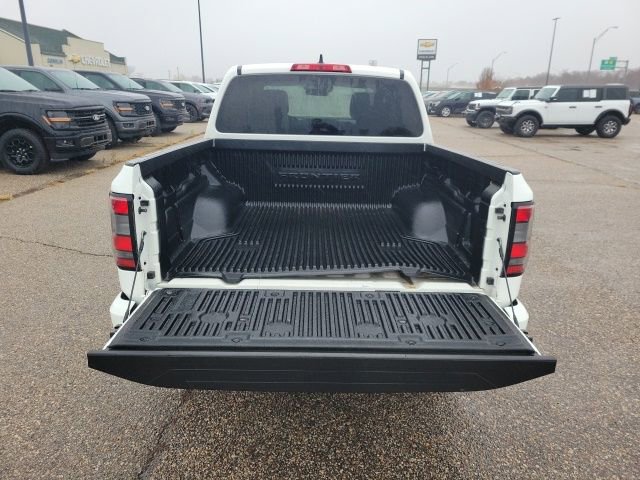 Used 2023 Nissan Frontier SV image 24