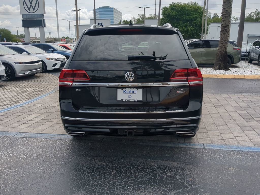 Used 2019 Volkswagen Atlas SEL R-Line AWD/4WD image 5