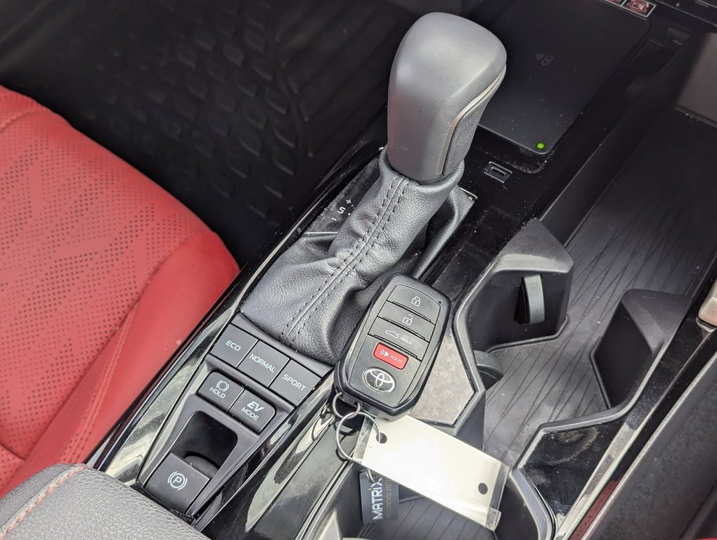 Used 2025 Toyota Camry XSE image 35