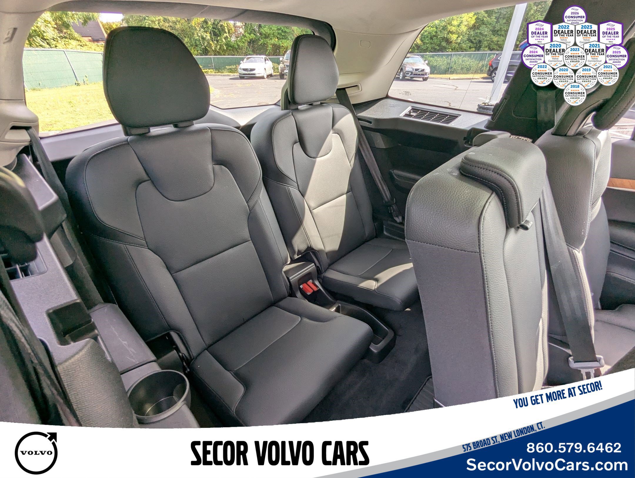Certified 2024 Volvo XC90 T8 Plus w/ Protection Package Premier image 23