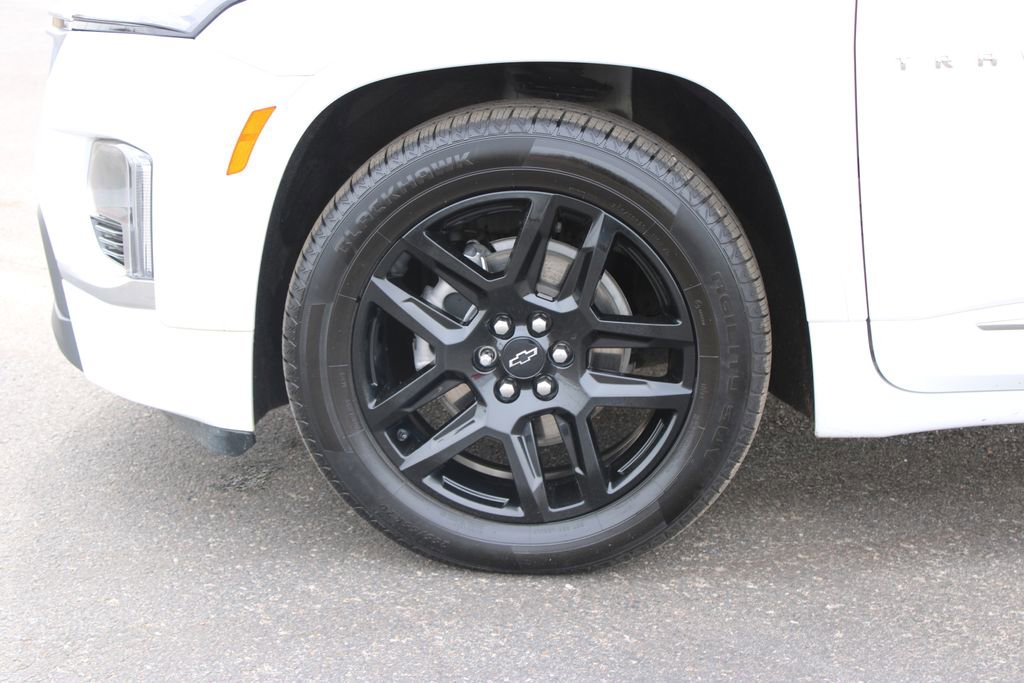 Used 2023 Chevrolet Traverse Premier AWD/4WD image 18
