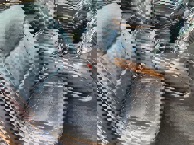 Used 2016 Chevrolet Suburban LT w/ Luxury Package AWD/4WD image 13