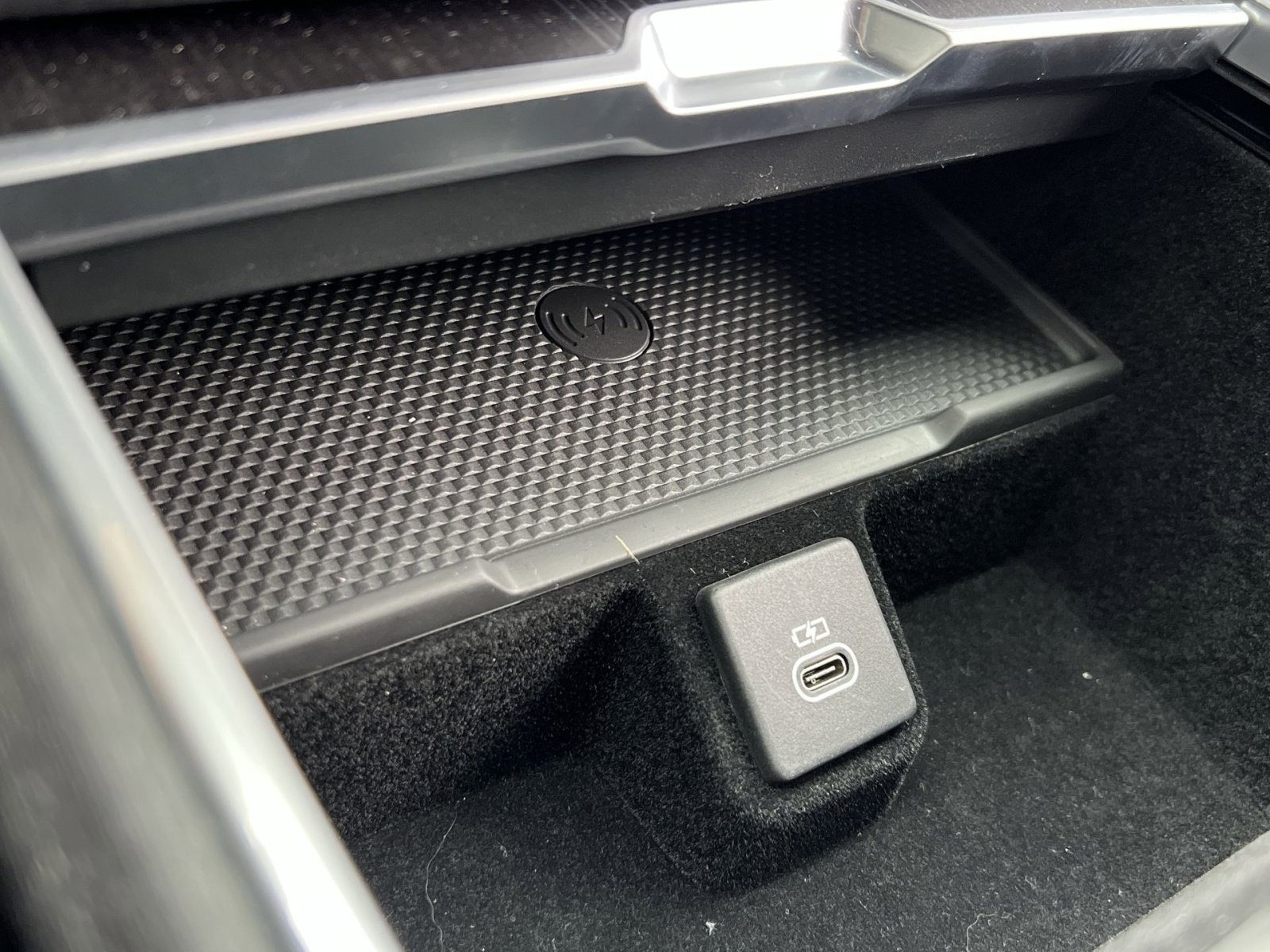 Used 2025 Land Rover Range Rover Autobiography image 32