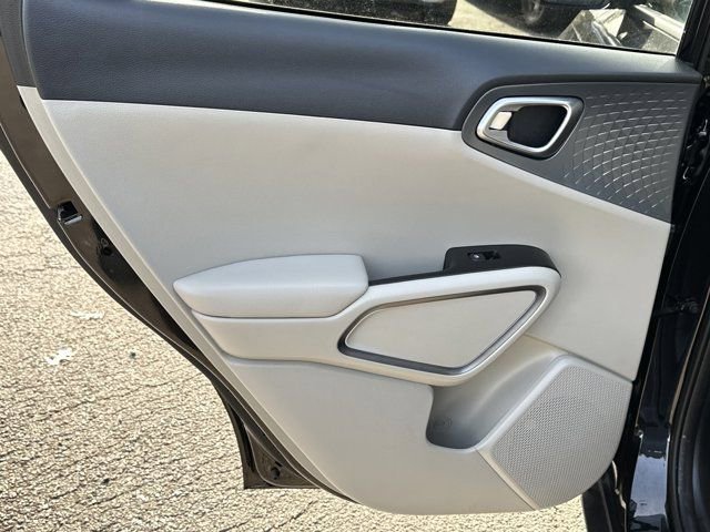 Used 2023 Kia Soul EX image 26