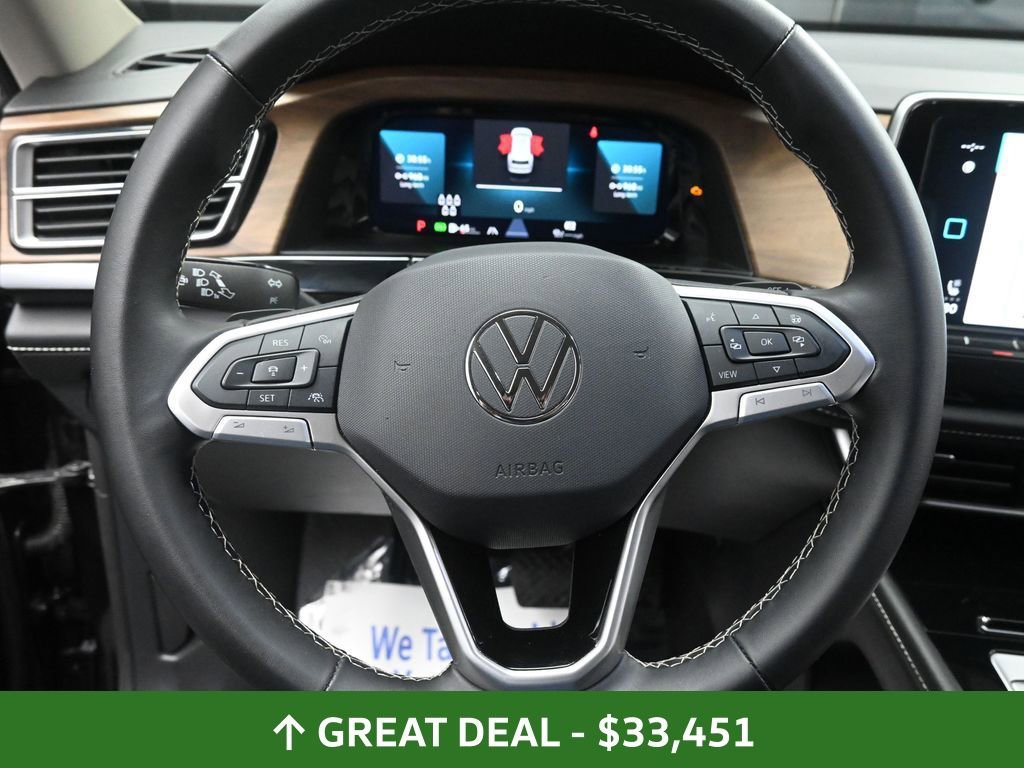 Used 2025 Volkswagen Atlas SE image 36