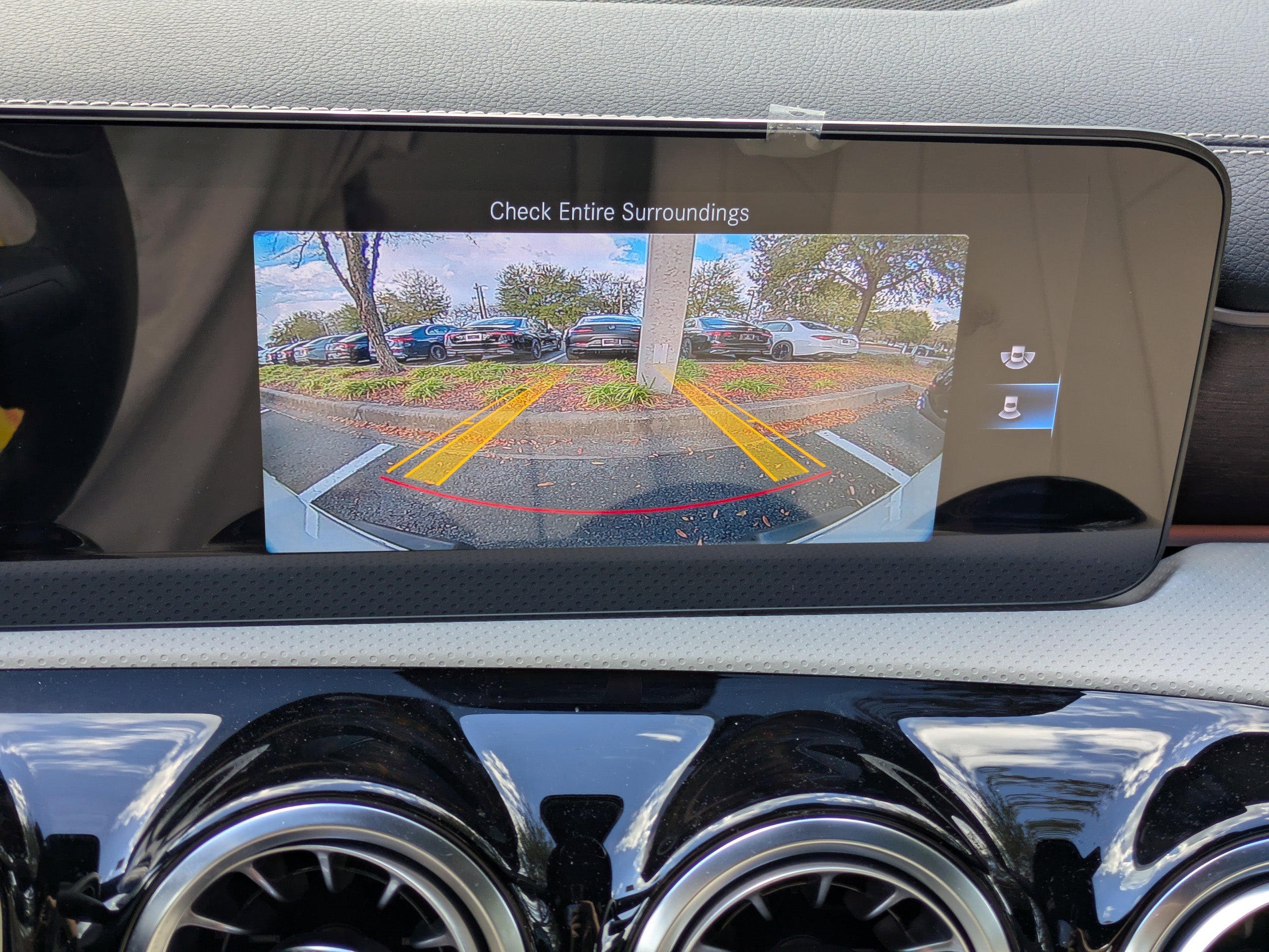 Used 2023 Mercedes-Benz CLA 250 image 21