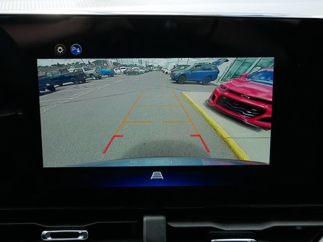 Used 2026 Chevrolet Equinox LT AWD/4WD image 15
