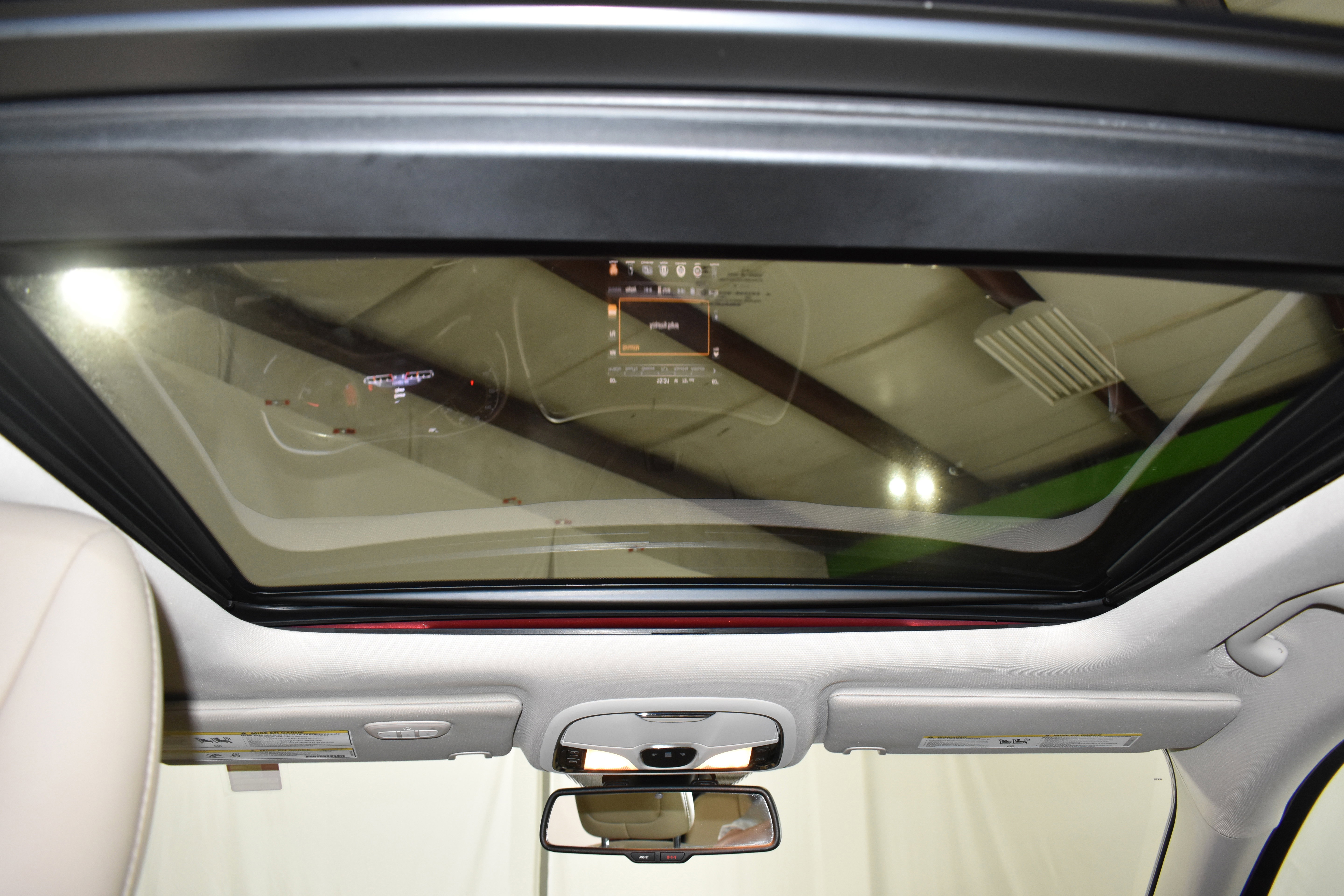 Used 2015 Jeep Cherokee Limited image 31