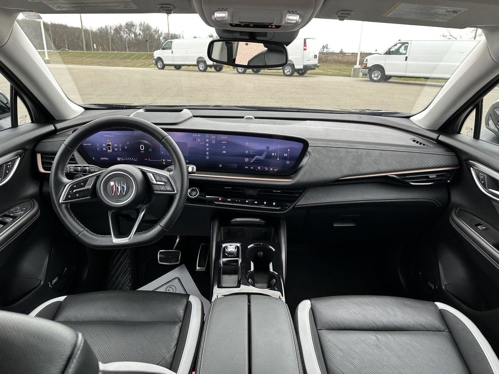 Used 2025 Buick Envision Sport Touring image 16