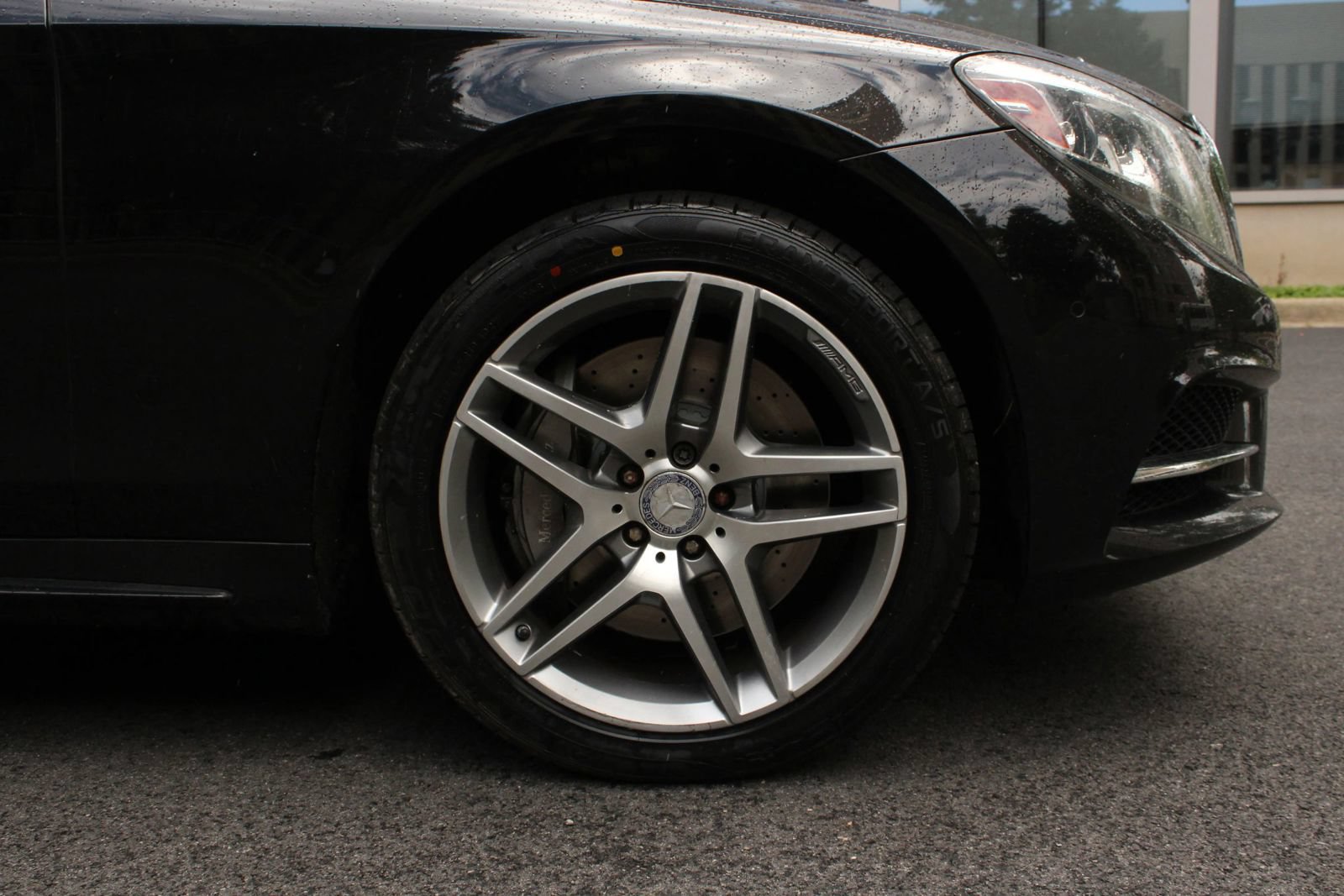 Used 2014 Mercedes-Benz S 550 Sedan image 4