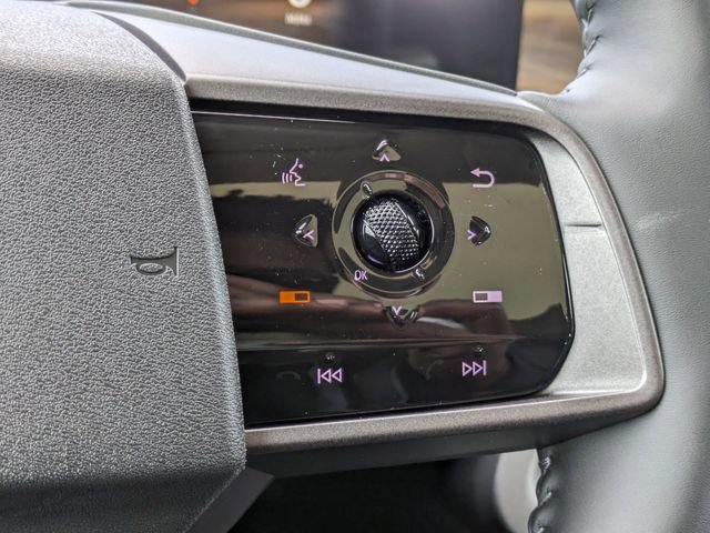 New 2026 Nissan Leaf Platinum+ w/ Cargo Package (Platinum+) FWD image 31