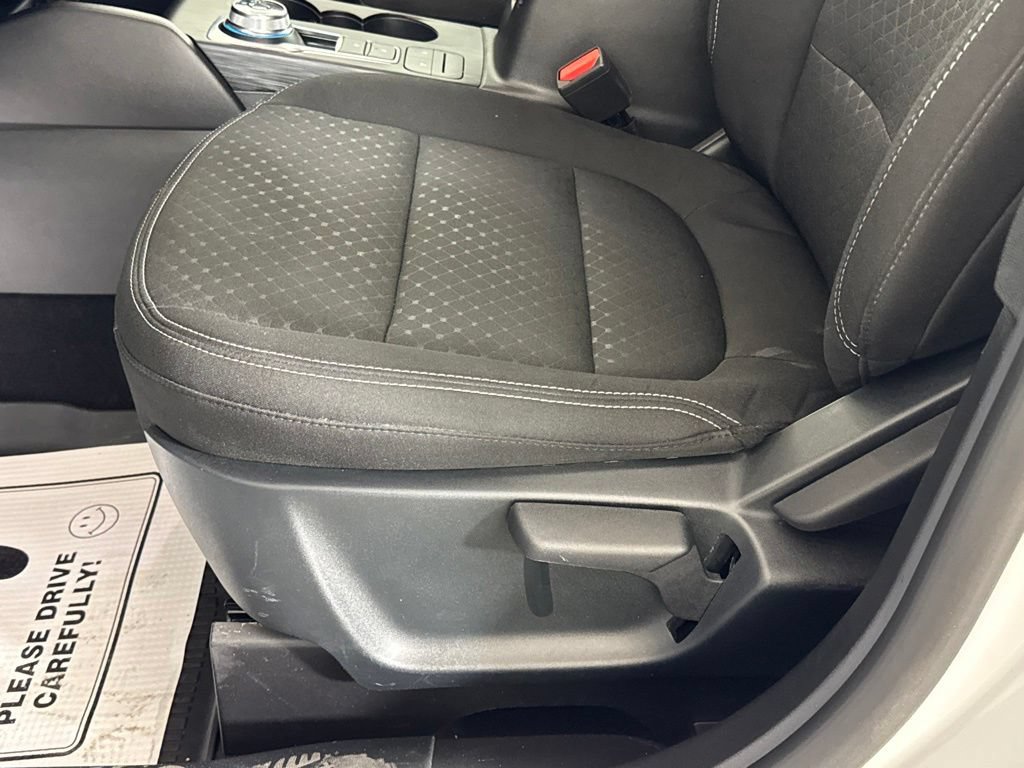 Used 2025 Ford Escape Active w/ Cold Weather Package AWD/4WD image 26