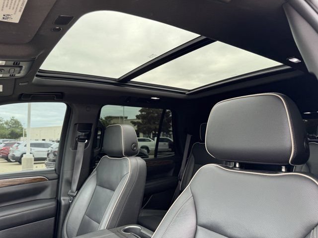 Used 2021 Chevrolet Tahoe Premier RWD image 32