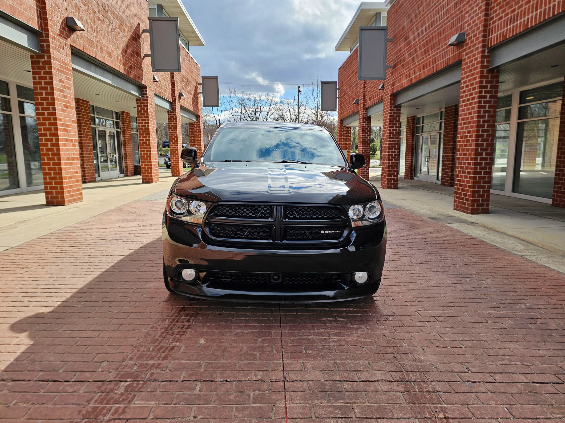 Used 2012 Dodge Durango R/T w/ Leather Interior Group AWD/4WD image 2