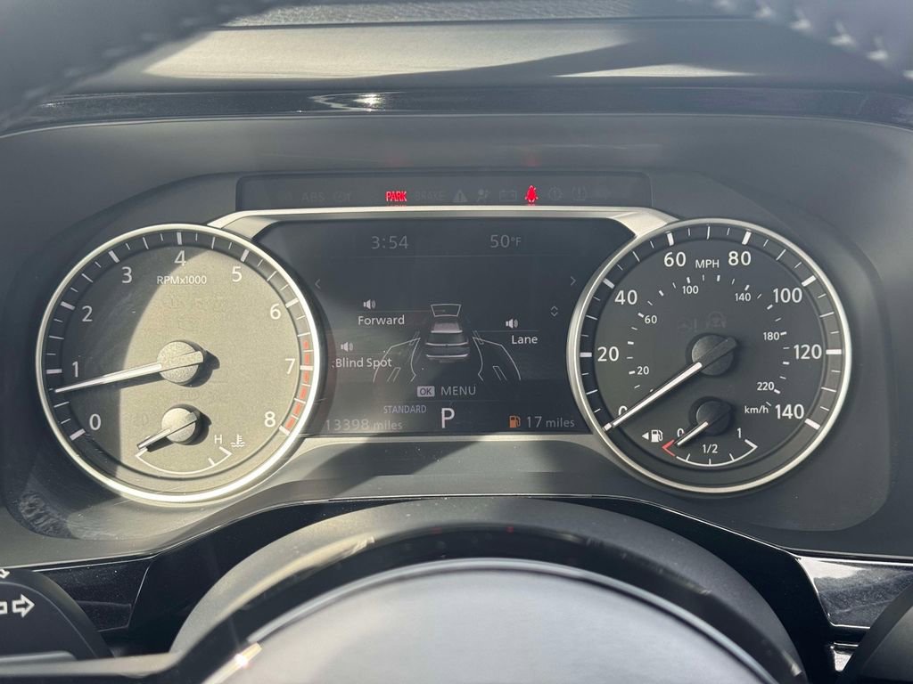 Used 2025 Nissan Pathfinder SL image 25