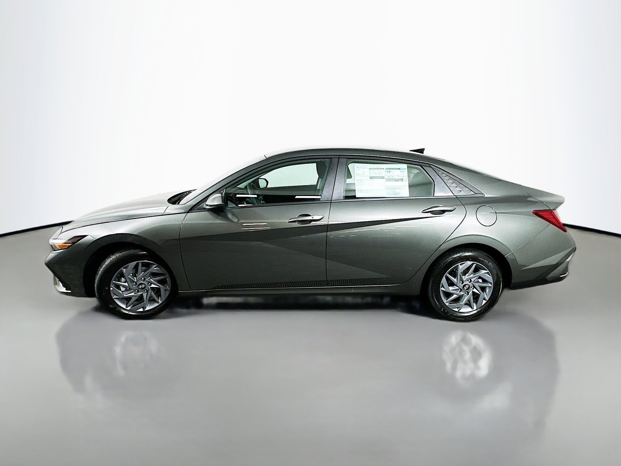 New 2026 Hyundai Elantra Blue FWD image 4