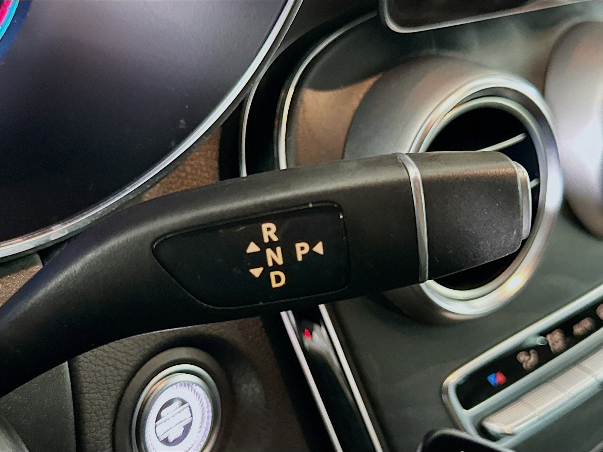 Used 2022 Mercedes-Benz GLC 300 4MATIC w/ Premium Package Lite image 24