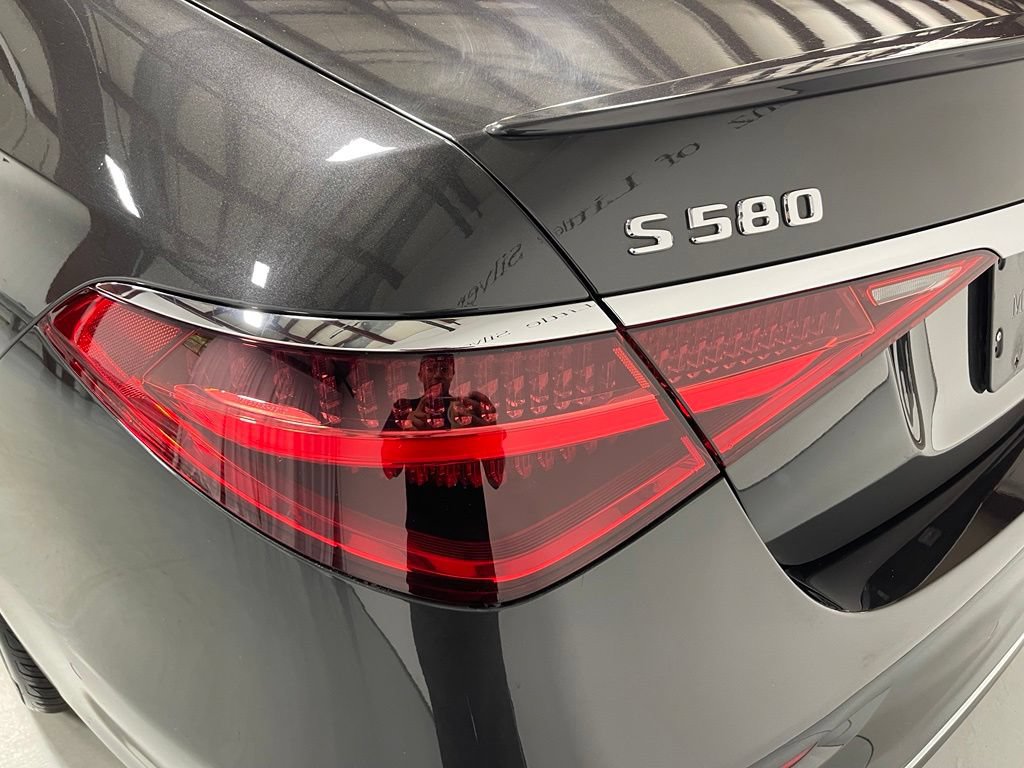 Used 2022 Mercedes-Benz S 580 4MATIC Sedan image 14