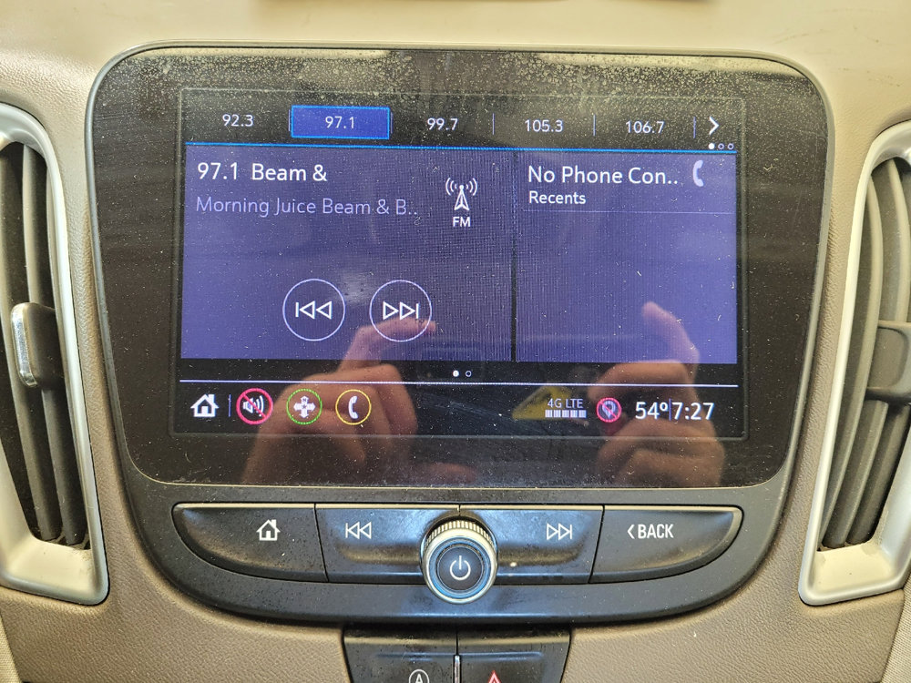 Used 2020 Chevrolet Malibu LS image 25