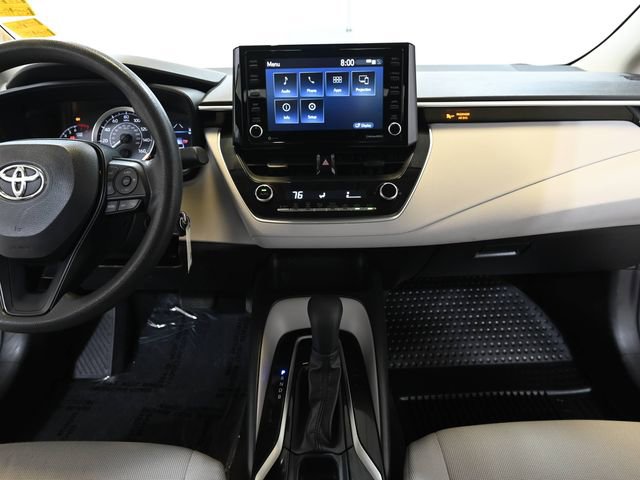 Used 2022 Toyota Corolla LE FWD image 2