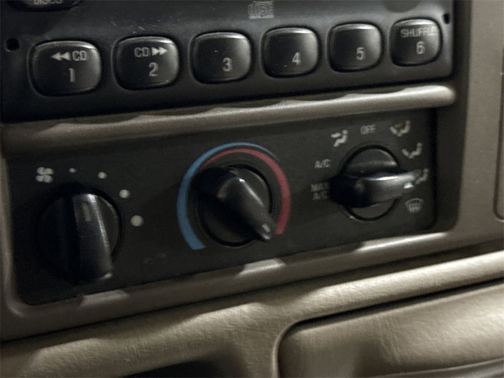 Used 2004 Ford F250 XL image 14