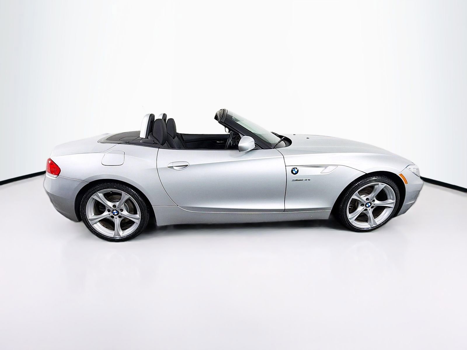 Used 2011 BMW Z4 sDrive30i RWD image 8