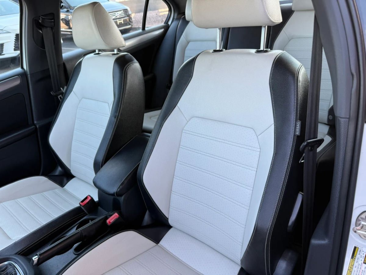 Used 2016 Volkswagen Jetta Sport FWD image 41