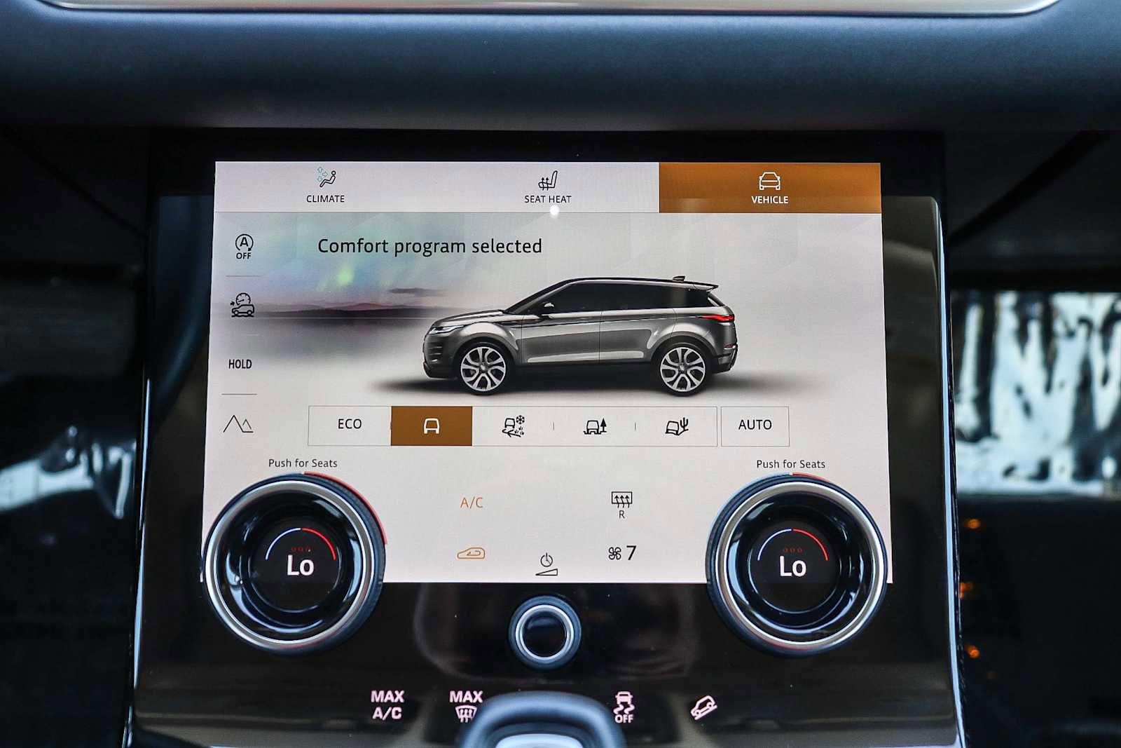 Used 2022 Land Rover Range Rover Evoque SE image 14