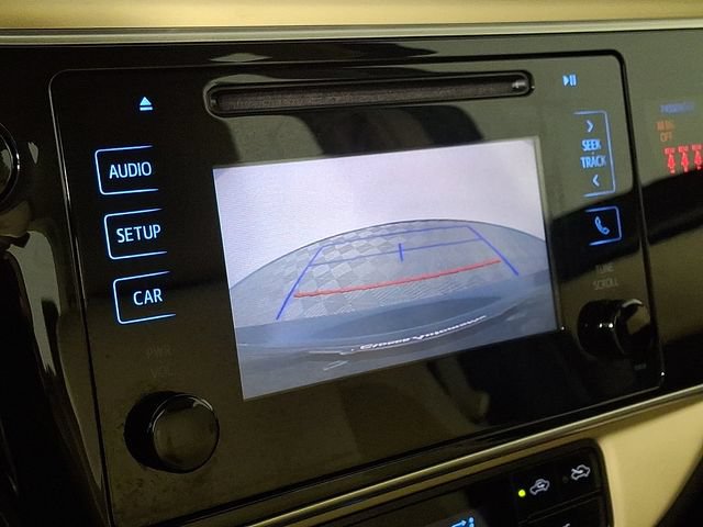 Used 2018 Toyota Corolla LE FWD image 4