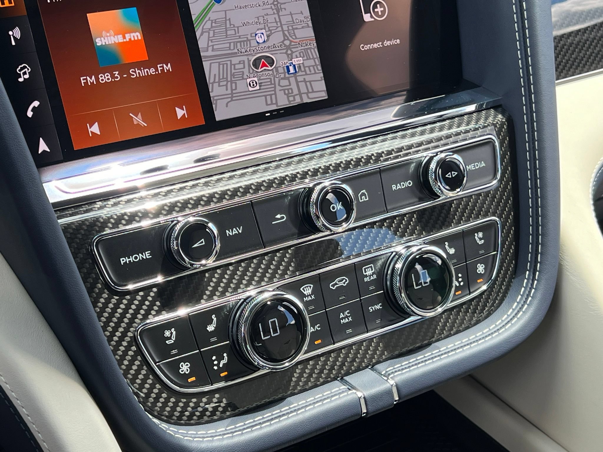 New 2026 Bentley Bentayga Extended Wheelbase AWD/4WD image 32