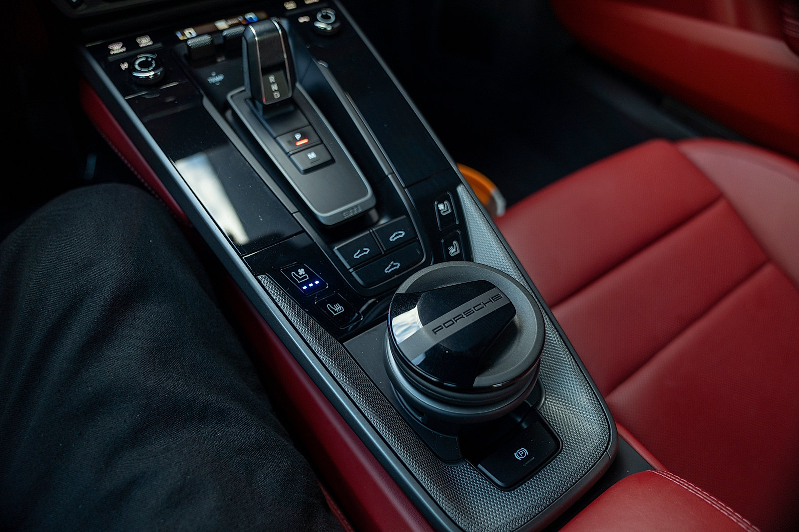 Certified 2020 Porsche 911 Carrera 4S AWD/4WD image 15