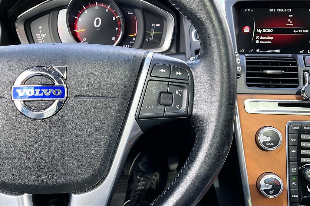 Used 2017 Volvo XC60 T5 Inscription w/ Preferred Option Package AWD/4WD image 27