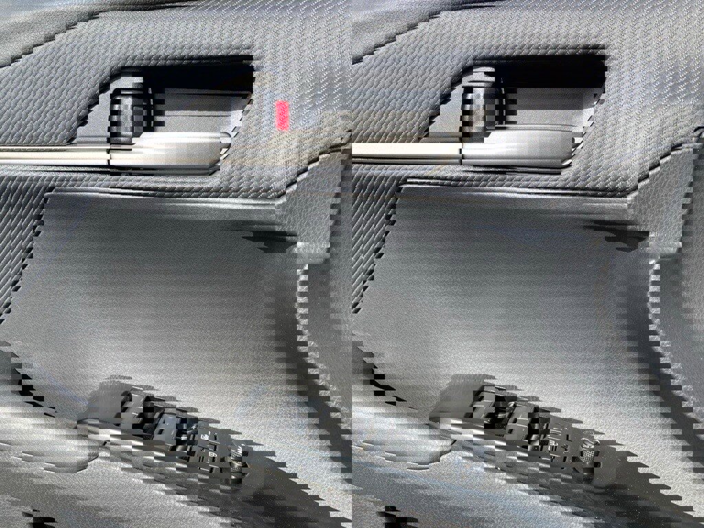 Certified 2025 Toyota Camry SE image 13