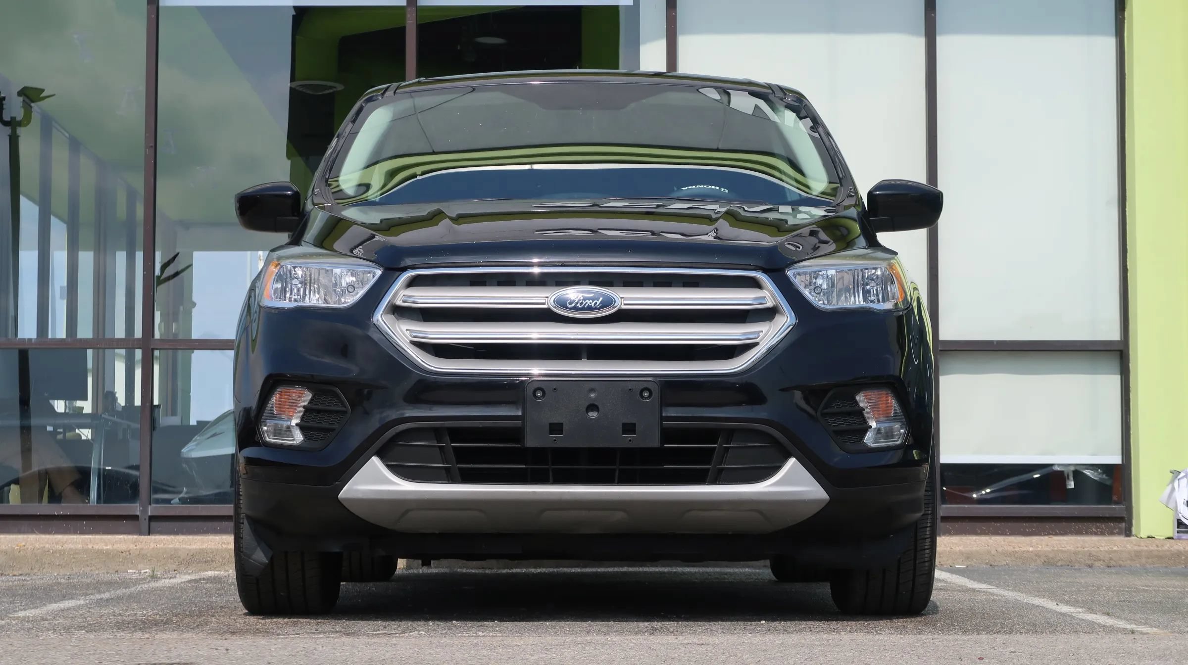 Used 2019 Ford Escape SE FWD image 3