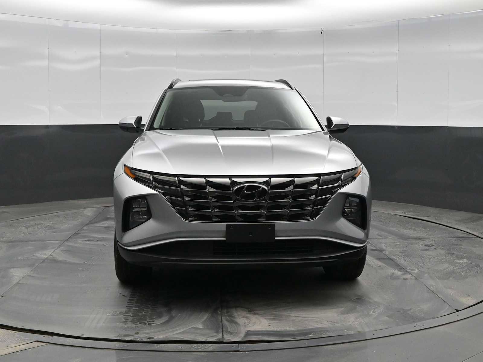 Used 2022 Hyundai Tucson SEL w/ Convenience + Premium Package image 3
