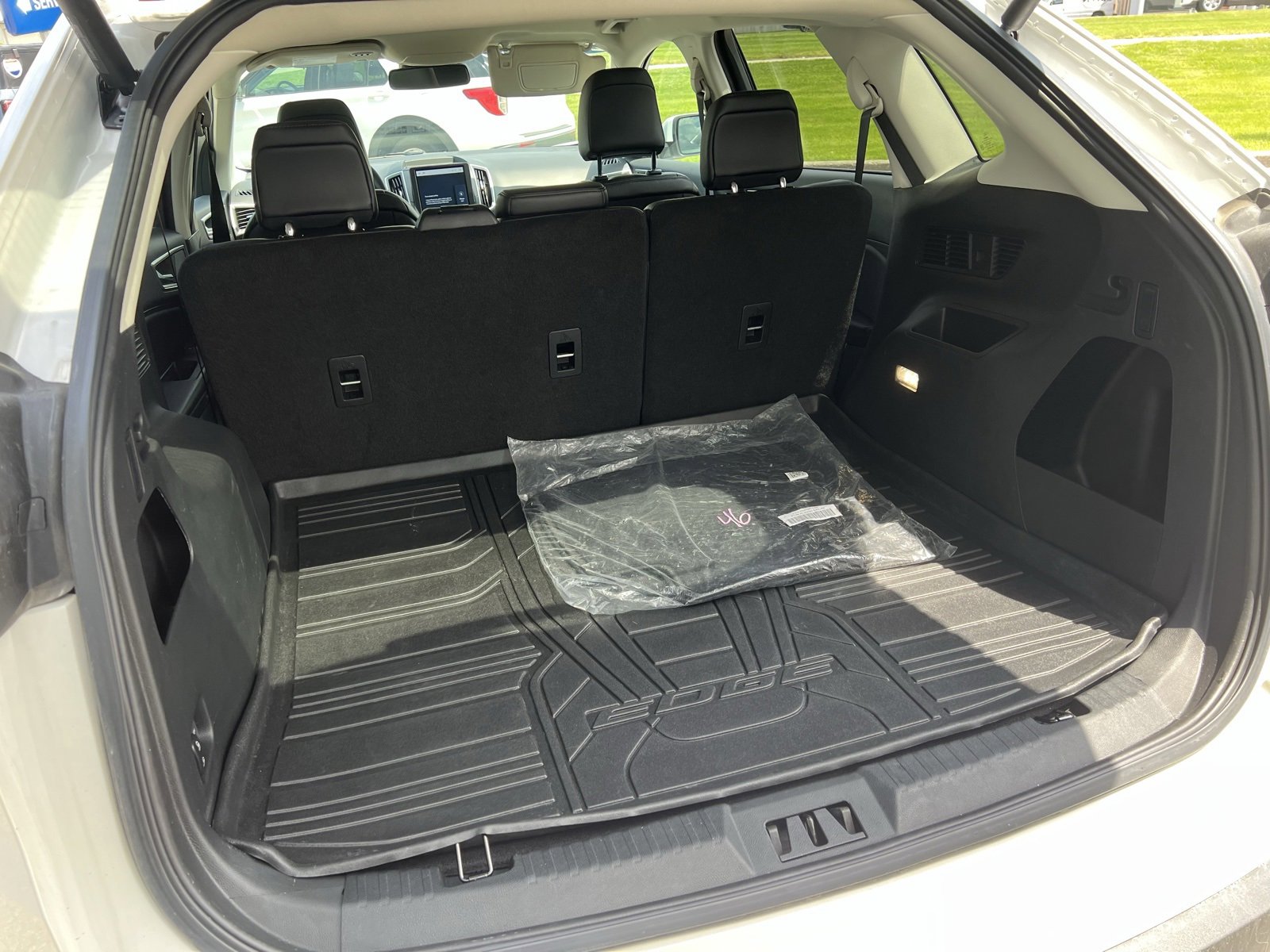 Used 2023 Ford Edge SEL w/ Convenience Package image 14
